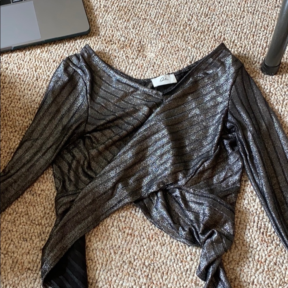 Silver cropped cross back longsleeve